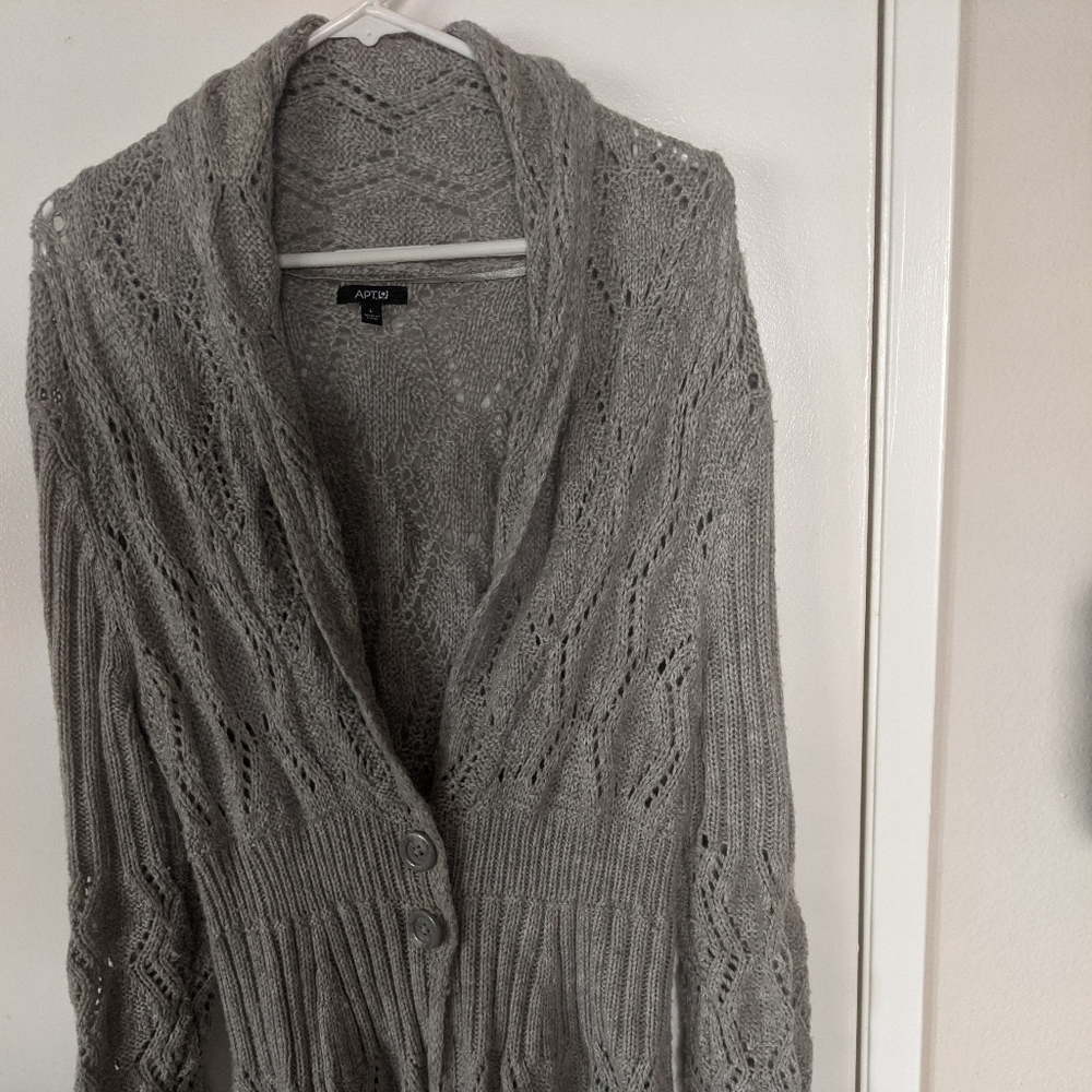 long sleeve light weight sweater